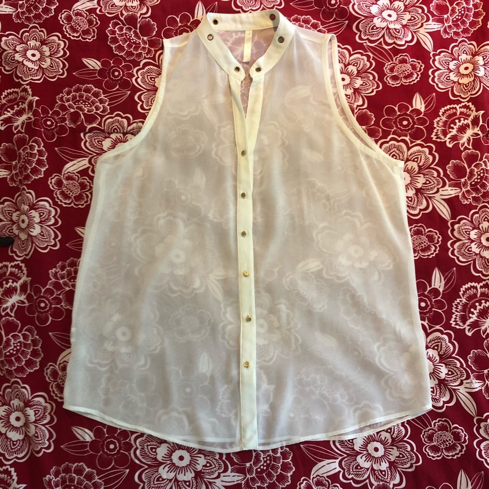 Ossira Large Sheer White Top